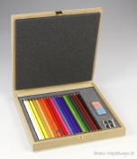 Holzkassette mit Farbstiften