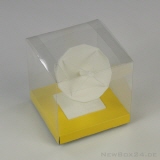 Geschenkverpackung 3D-Modell mit Kartoneinlage goldgelb