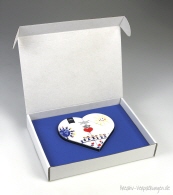Produkt-Klappdeckelbox 10 mit Kartoneinlage Herz in blau