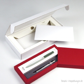 Klappdeckelbox 212-05 weiß mit Kartoneinlage und Schiebe-Geschenkverpackung